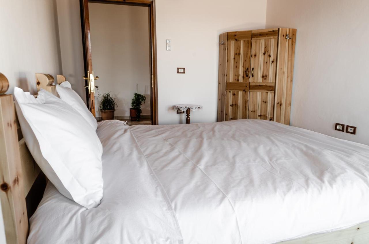 Alpeta Agrotourism & Winery - Roshnik , Berat Hotel Ngoại thất bức ảnh