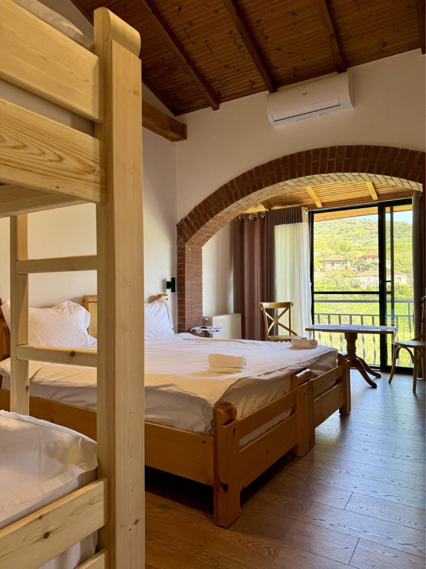 Alpeta Agrotourism & Winery - Roshnik , Berat Hotel Ngoại thất bức ảnh