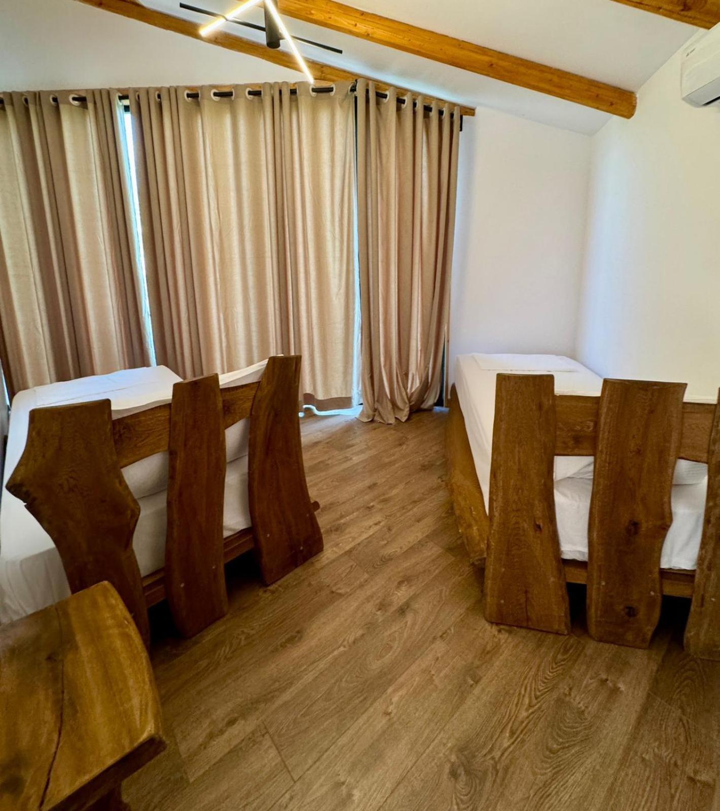 Alpeta Agrotourism & Winery - Roshnik , Berat Hotel Ngoại thất bức ảnh