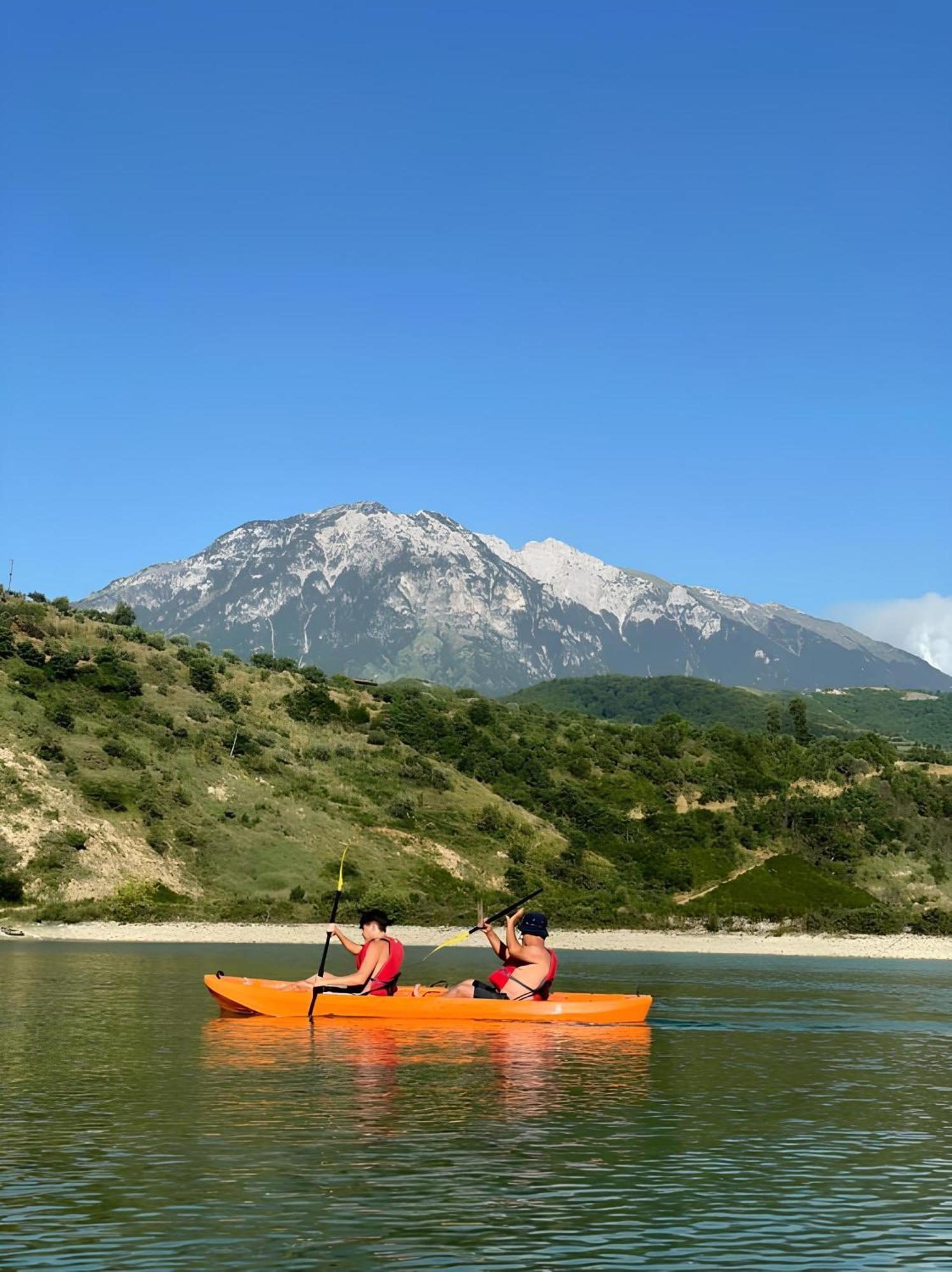 Alpeta Agrotourism & Winery - Roshnik , Berat Hotel Ngoại thất bức ảnh