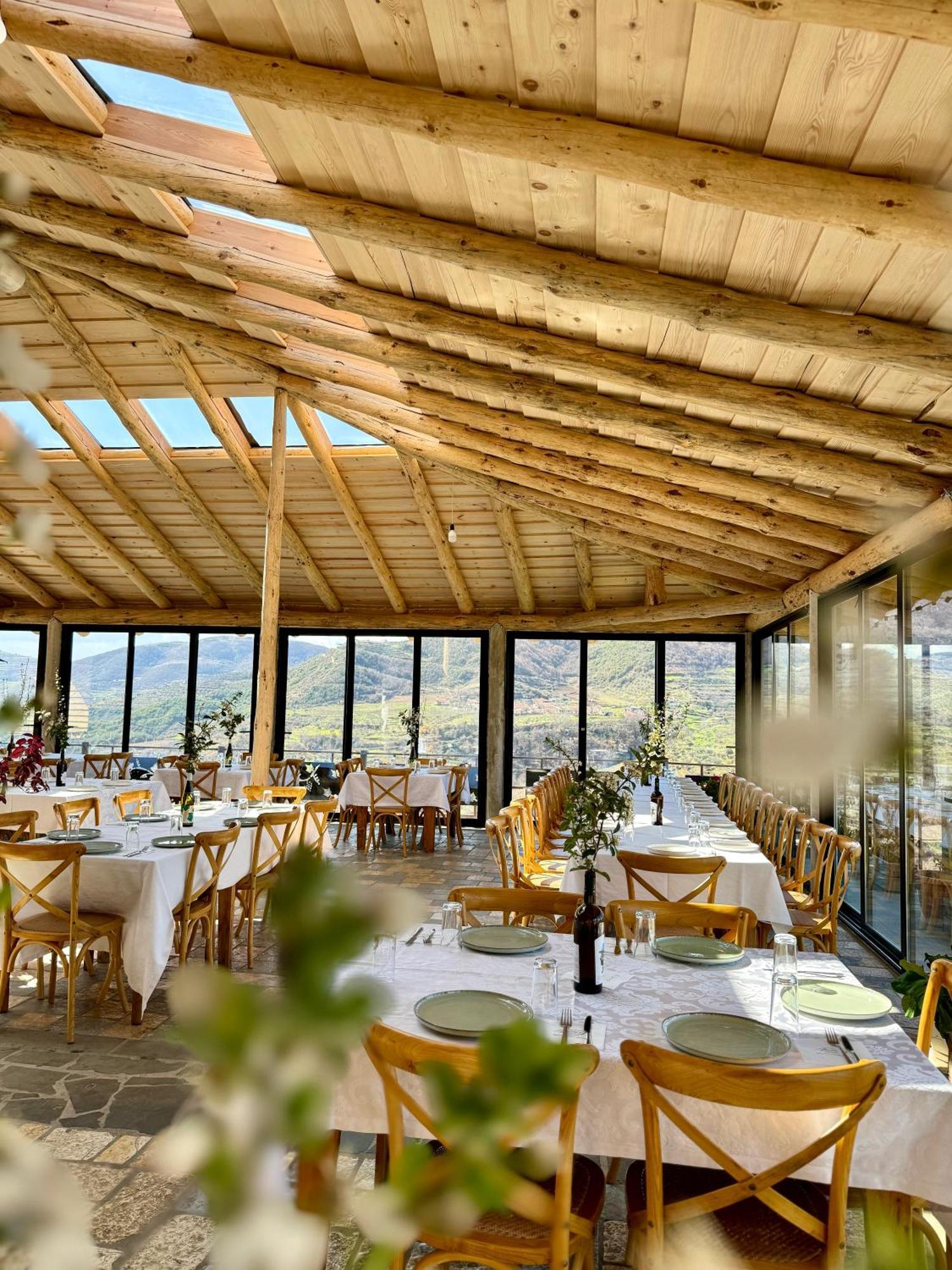 Alpeta Agrotourism & Winery - Roshnik , Berat Hotel Ngoại thất bức ảnh